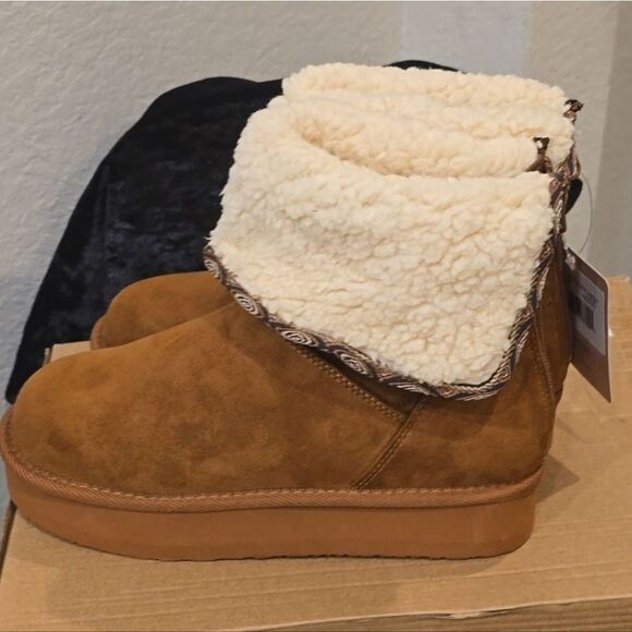 Muk Luks Adelle Platform Foldover Bootie- Chestnut - Picture 7 of 10